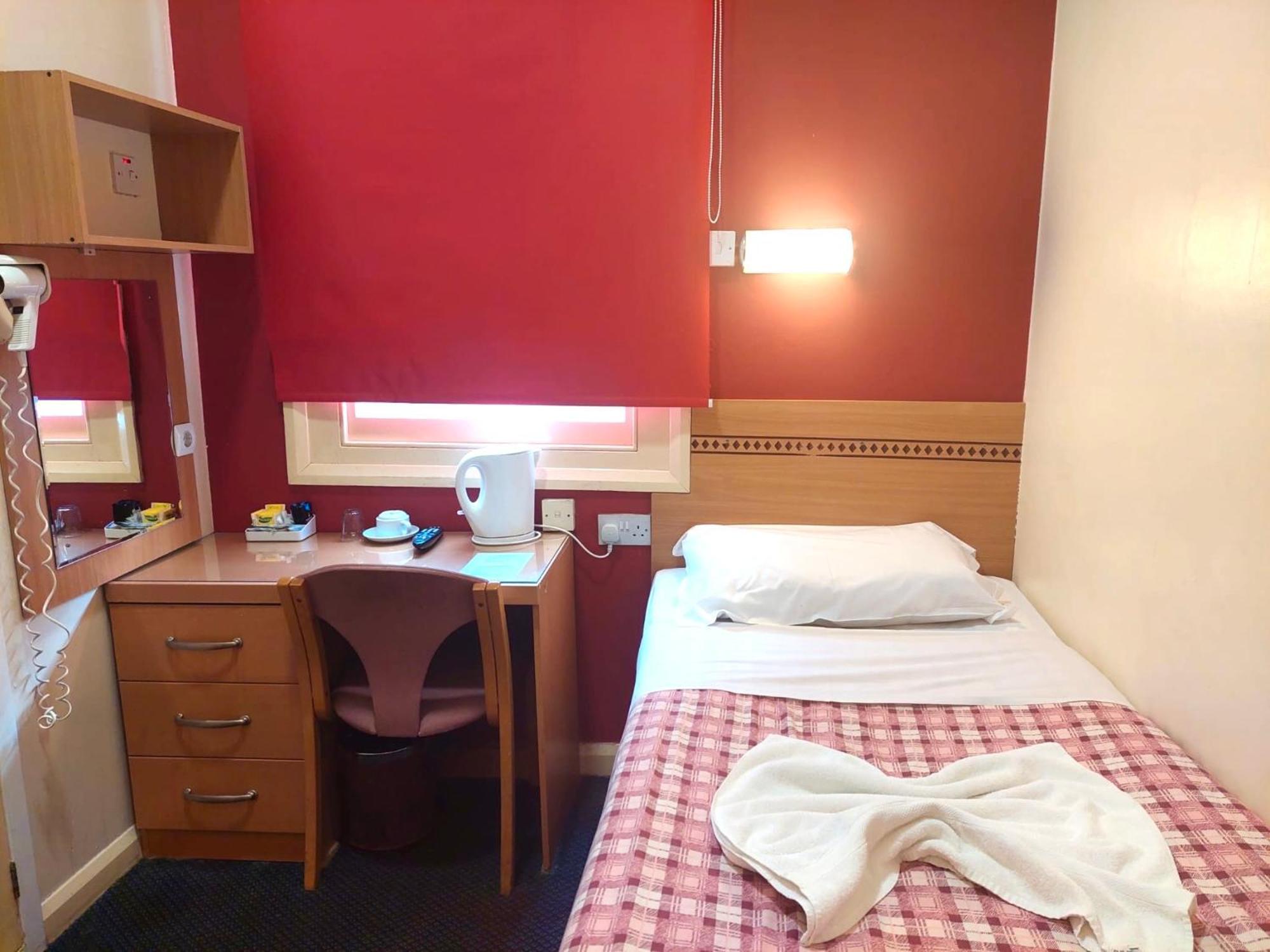 Carlton Hotel Лондон Екстер'єр фото